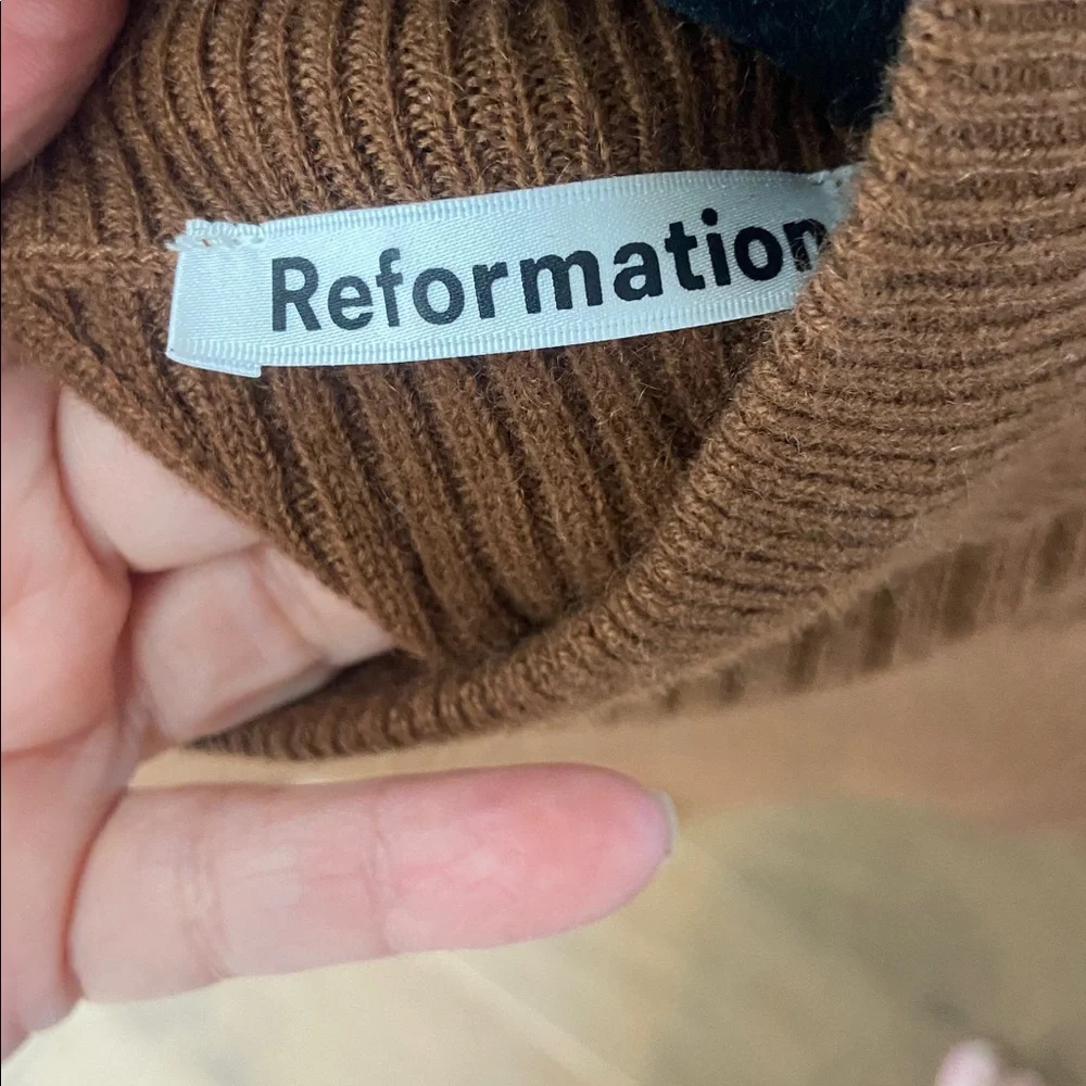 Reformation Brown Ribbed Cashmere Sweater - Picture 3 of 5